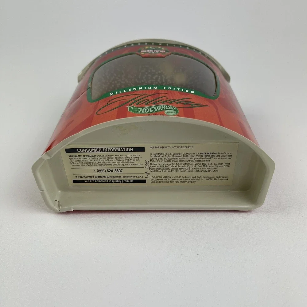 1999 Hot Wheels Holiday Millennium Edition Featuring Holday Future 3 of 3 Santa